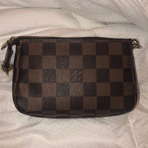 LOUIS VUITTON DAMIER AZURE POCHETTE